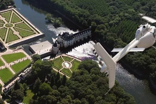 Château de Chenonceau en hélicoptère
