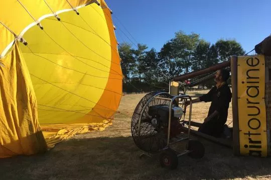 Pilot a hot-air balloon!