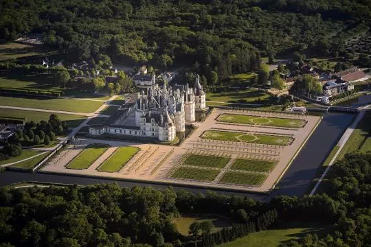 Survol Château de la Loire