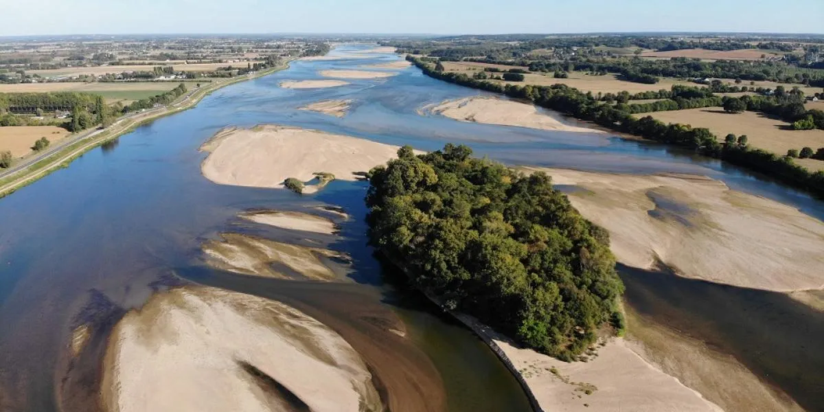 Hubschrauberflug Angers - Loire et Vignes