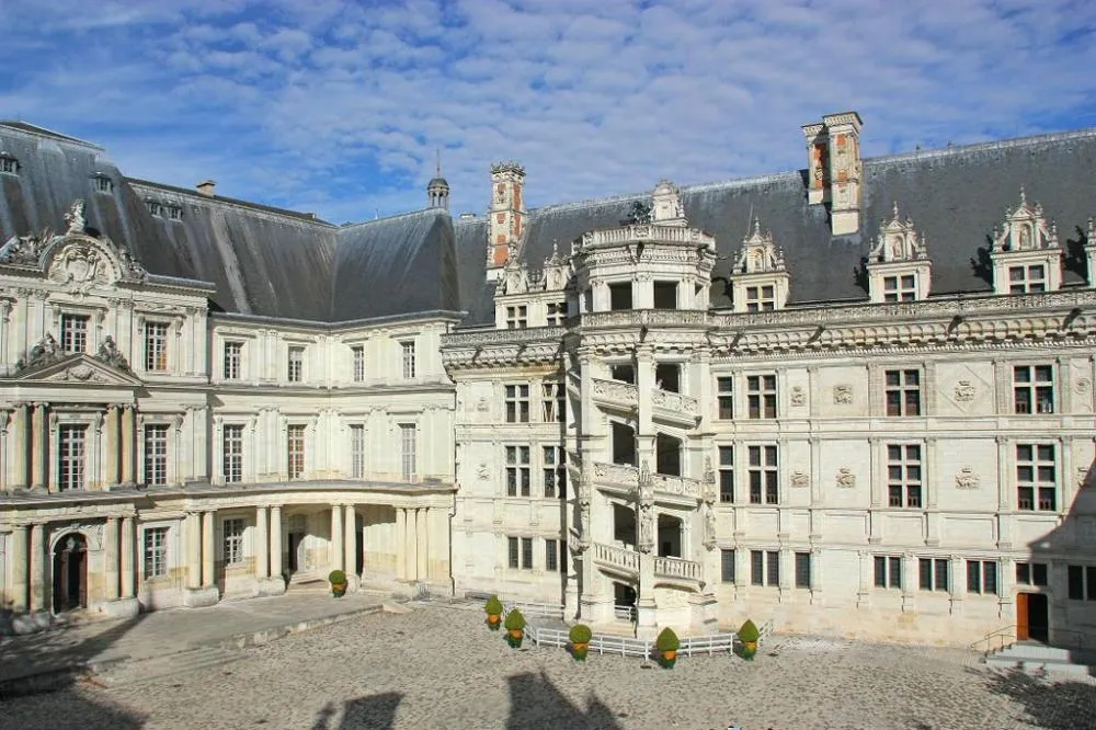 Cour I Chateau royal de Blois - Fachada François I (c) D. Lepissier