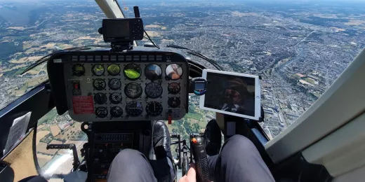 Cabina di pilotaggio del Bell 206