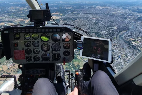 Cabina di pilotaggio del Bell 206