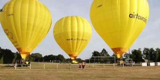 Ballonvloot opstijgen