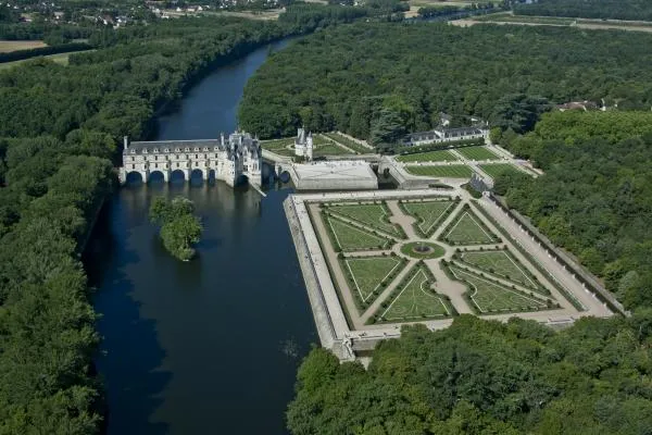 Helikoptervlucht Tours - Chenonceau & zijn juwelen
